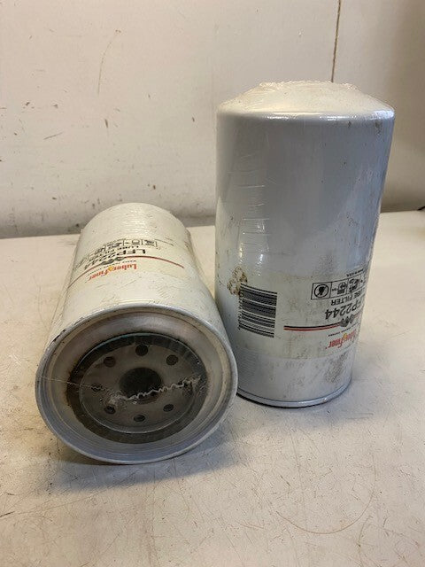 2 Quantity of Engine Oil Filters Luber-Finer LFP2244 (2 Quantity)