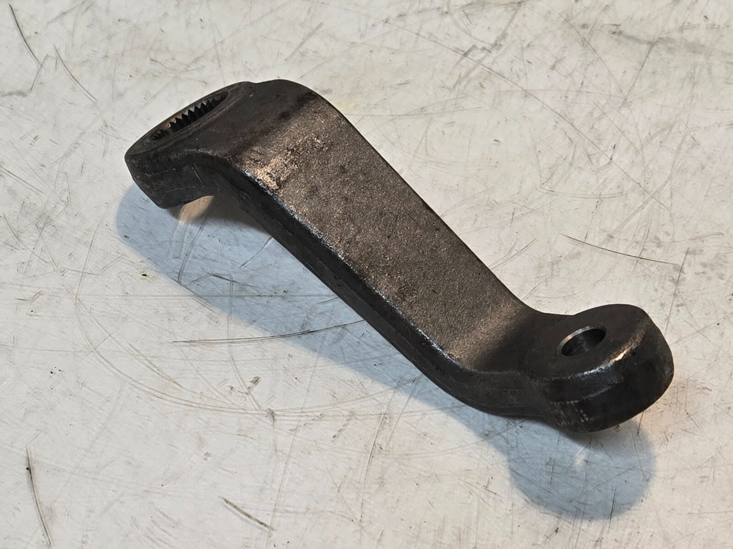 Drop Pitman Arm | 4" Drop | 1-1/4" 32 Spline Drive | 5/8" Bore | 5.5" Eye-Eye