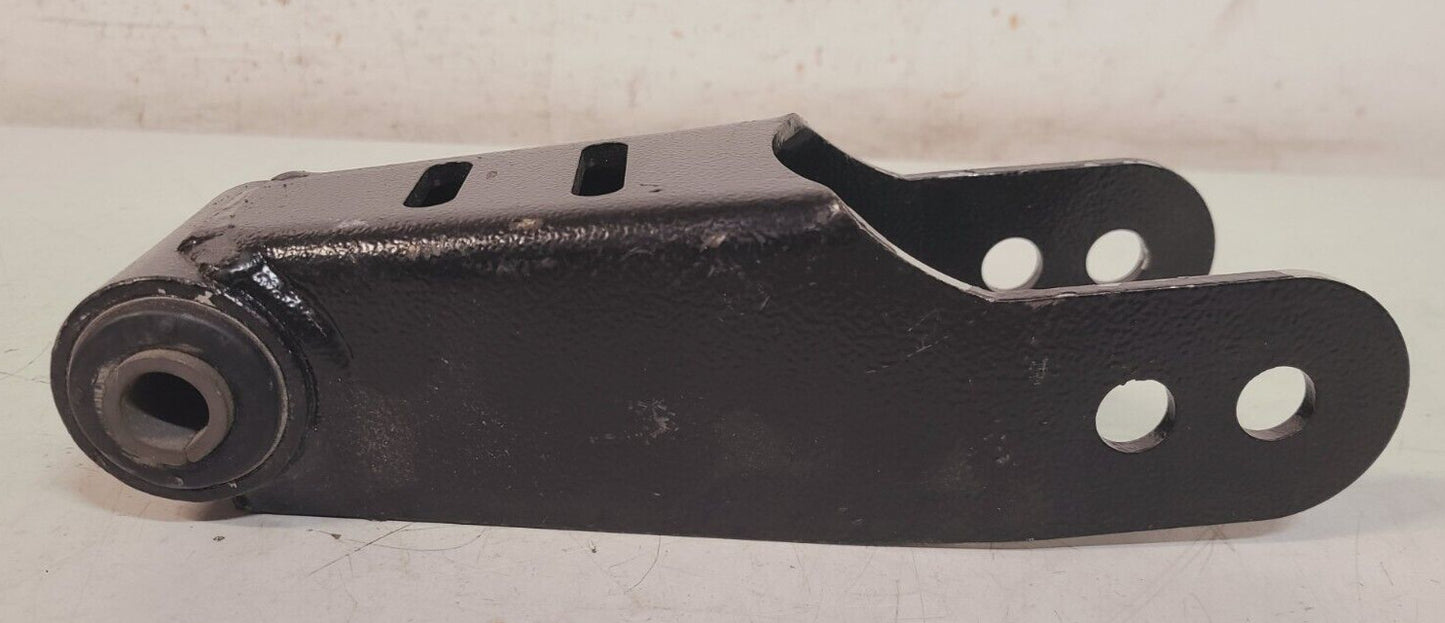 Universal Drop Shackle Leaf Spring 6.5" - 7.5" Bolt Spacing