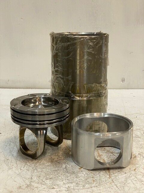 Cummins Piston & Cylinder 3896030 - Pictured Parts Only