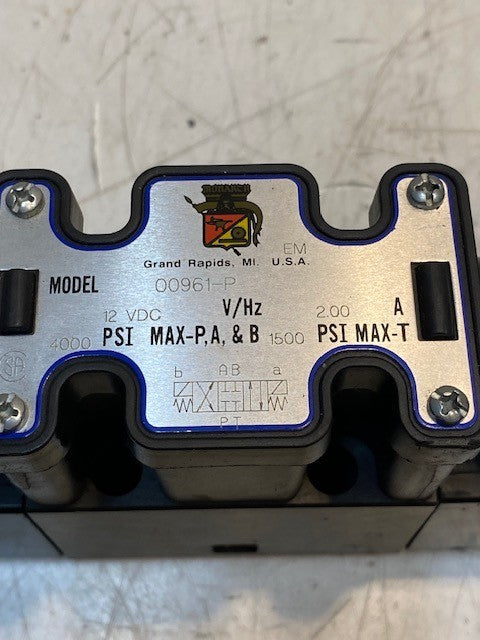Monarch Hydraulic Solenoid Valve 00961-P | 12 VDC 4000 PSI