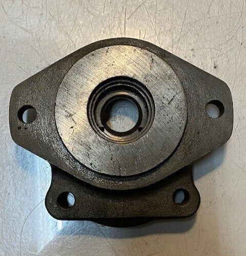 Lynch DB-1685-3 Hydraulic Gear Pump Shaft End Cover Flange Plate 52mm Bore