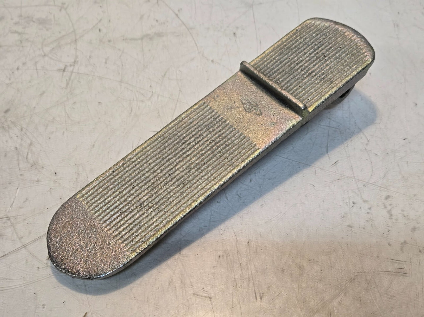 2 Quantity of BW Accelerator Pedals T-232211-D for John Deere (2 Qty)