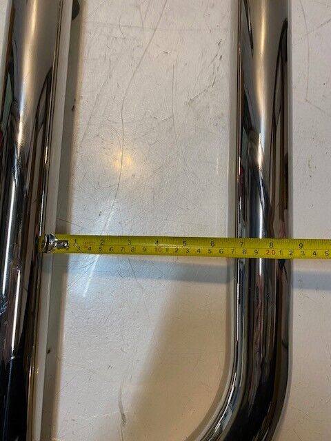Nudge Bar U08413-17 | 16" H 22-1/2" D 37-1/2" W 63mm Thick 6-1/2" Between Bars