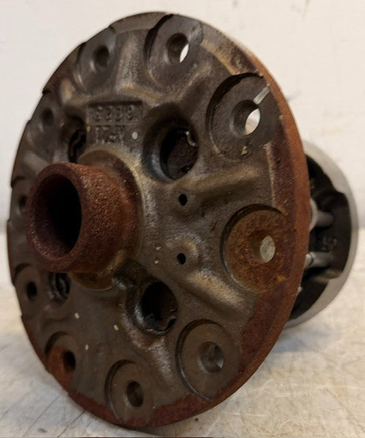 Automotive Differential Carrier Third Member Assembly WF21-BE25 Gear Housing