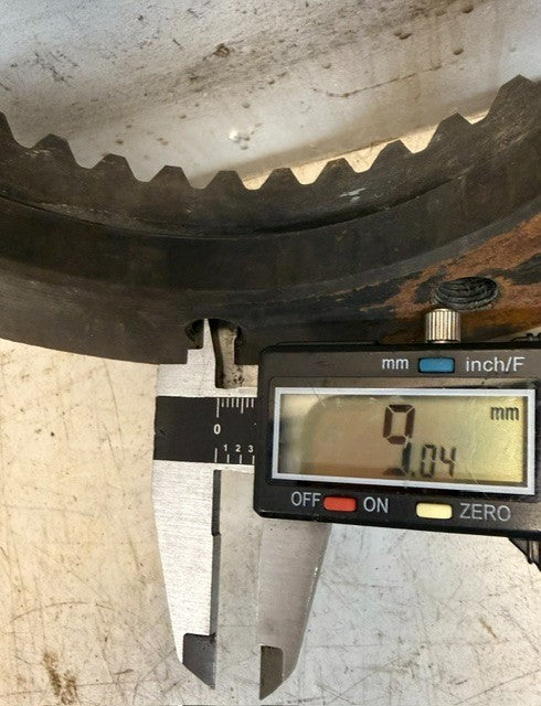 Differential Spiral Bevel Gear 05-19-355 | 39 Tooth 9 In OD 5 In Bore