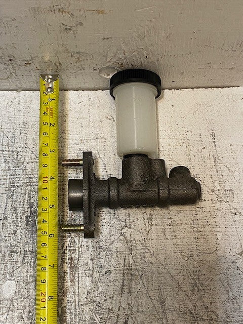 3 Quantity of Duralast 11939 Clutch Master Cylinders (3 Quantity)