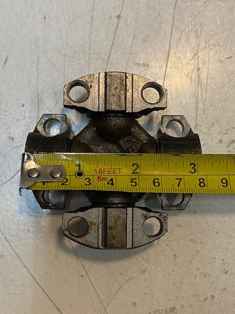 Universal Joint 6029 | 2C MECH | 3" Wide 9mm Bolt Holes