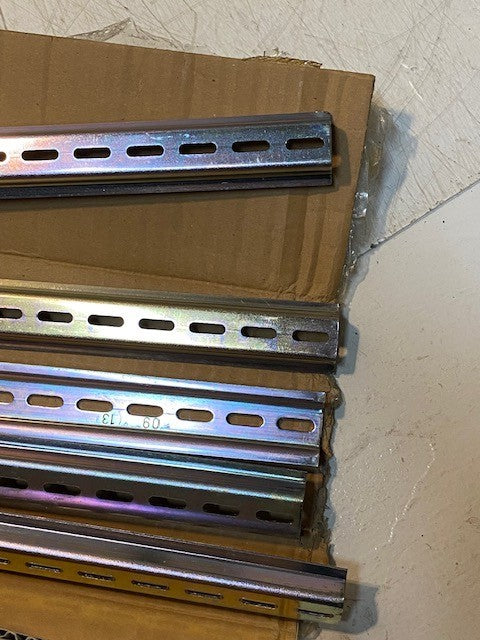 Allen-Bradley 1492-DR9 | 35mm x 15mm x 1M Mounting Strips 5-Pack