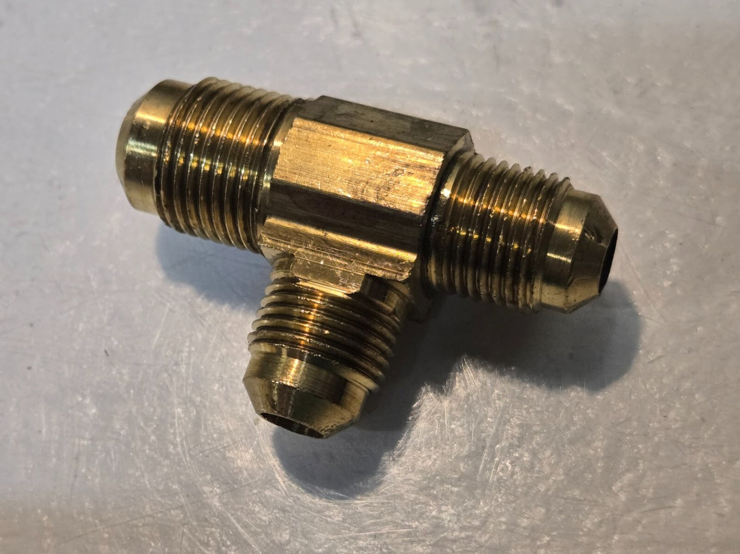 10 Quantity of BrassCraft 44-8-6-6 Flare Reducing Tees 1/2"x1/2"x3/8" (10 Qty)