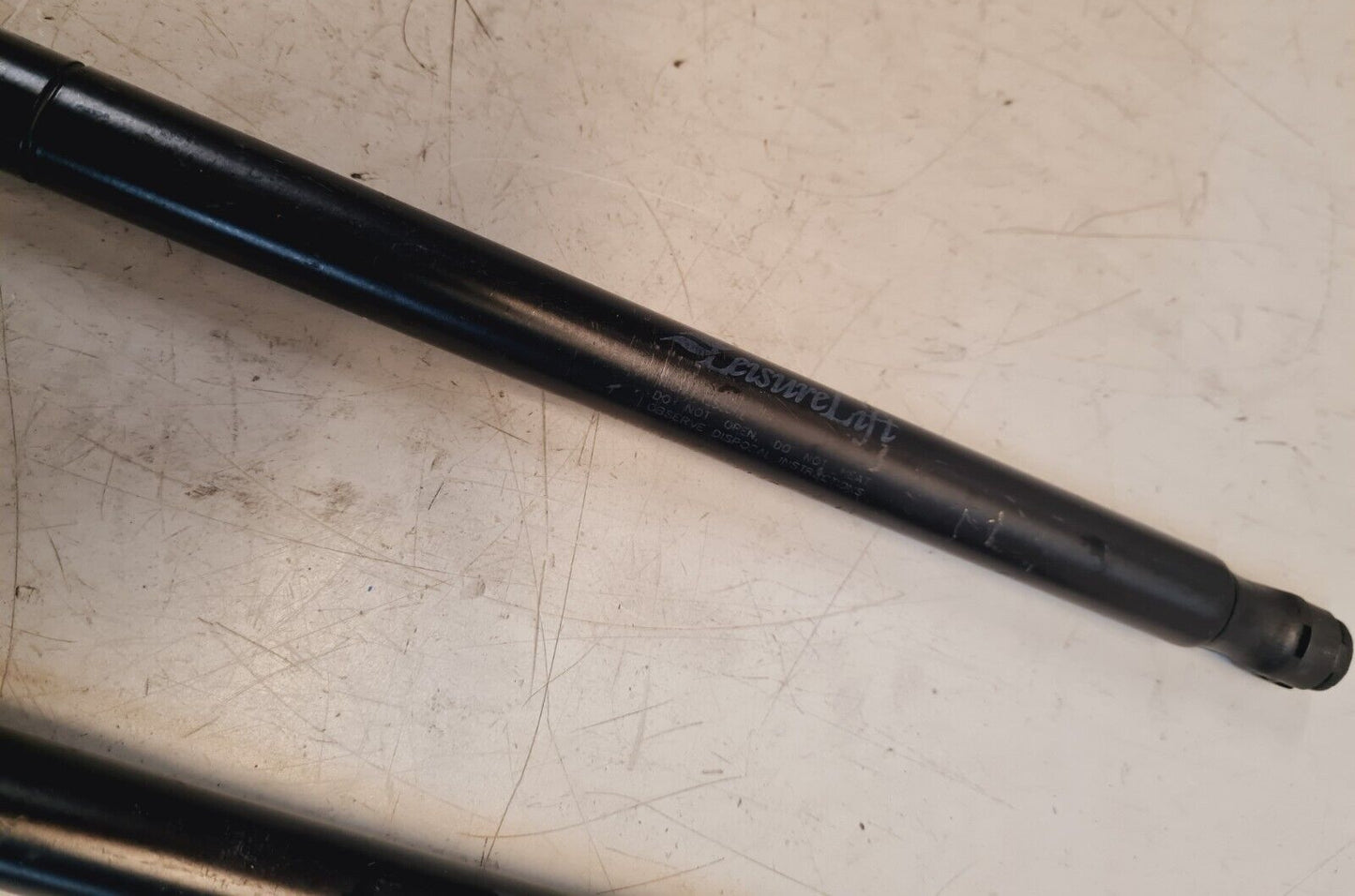 LeisureLift High Pressure Gas Spring 439773 | 197/13