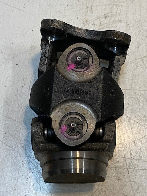 Spicer CV Head 02-26-309 | N37 | 109 | M2 | 7" Long 4" Wide