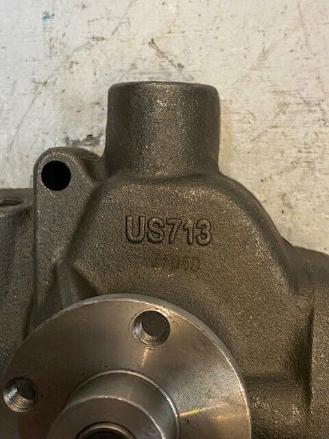 US713 Water Pump 30mm Bore