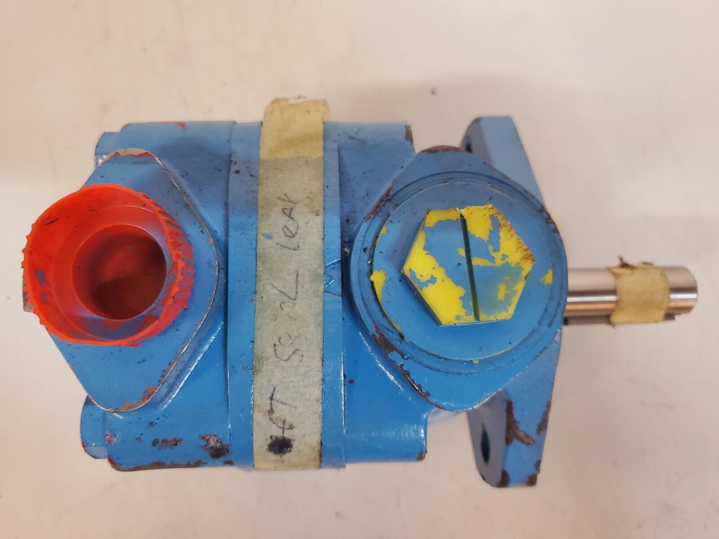 Benchmark Hydraulic Pump 399722 | V201S12S1C11