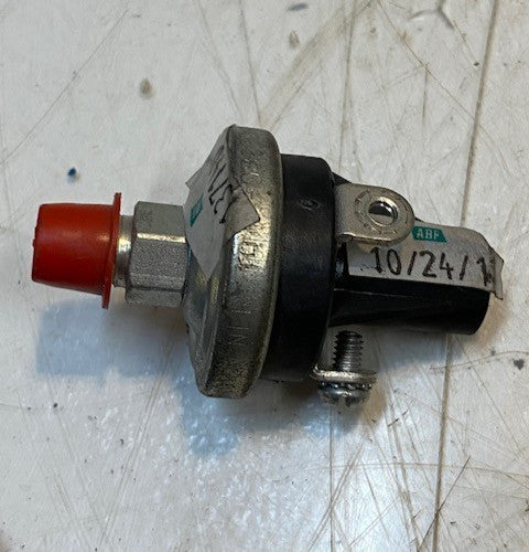 Hydraulic Brake Pressure Stop Light Switch 137140 | 20 PSI Capacity Pressure