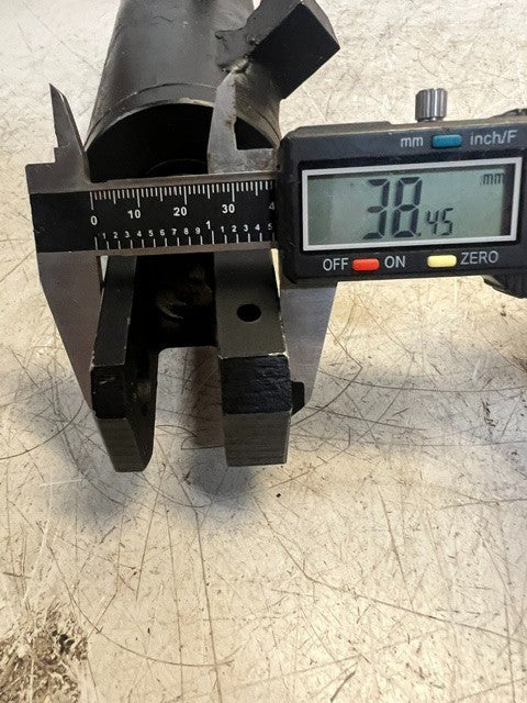 Left Handed Hydraulic Cylinder Assembly For Forklift 12  Length 66.73mm Cyl Dia.
