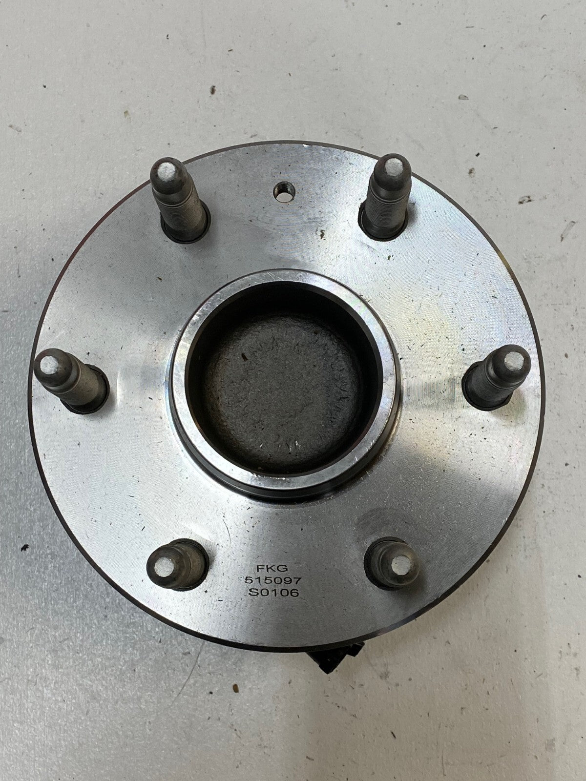 FKG 515097 S0106 Front Wheel Bearing Hub Assembly