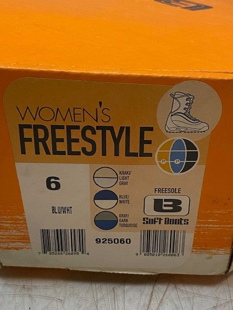 Burton Women's Freestyle Blue and White Soft Boots Size 6 | 925060
