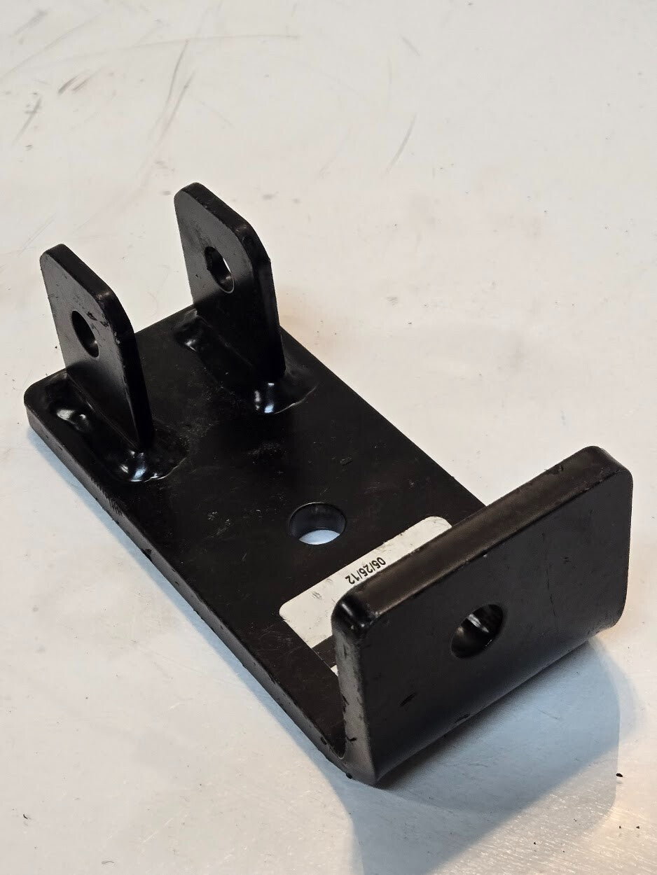 Roadmaster B666L Bracket for Sprinter Van | 6-1/4" x 2-3/4" x 2-1/2"