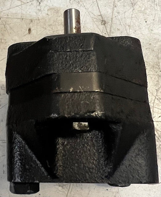 Hydraulic Gear Pump Model 1586057 | 1588546 Hydraulic S203L-3052