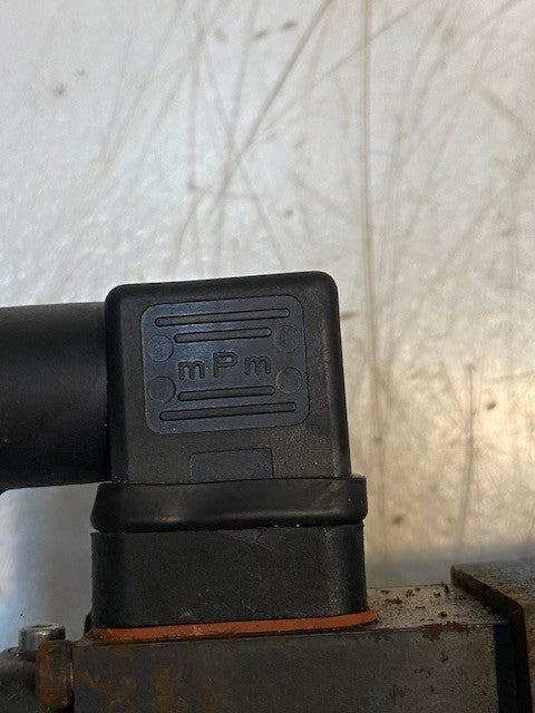 Vickers Proportional Hydraulic Control Valve 479600 | F001120641 | 515959