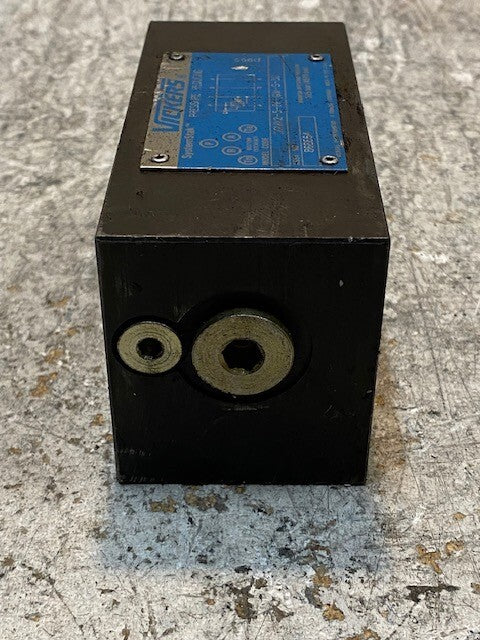 VICKERS DGMX2-5-PP-GW-S-30 SYSTEMSTAK PRESSURE REDUCING VALVE MPN 868864