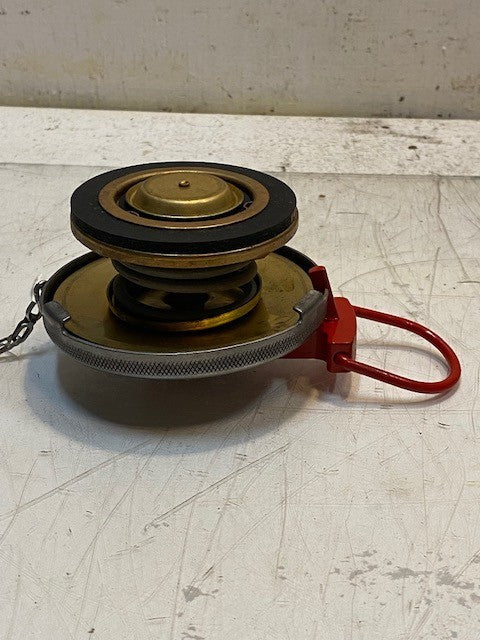 Wisco Gas Cap Red Handle 14 PSI 82mm ID 106mm OD