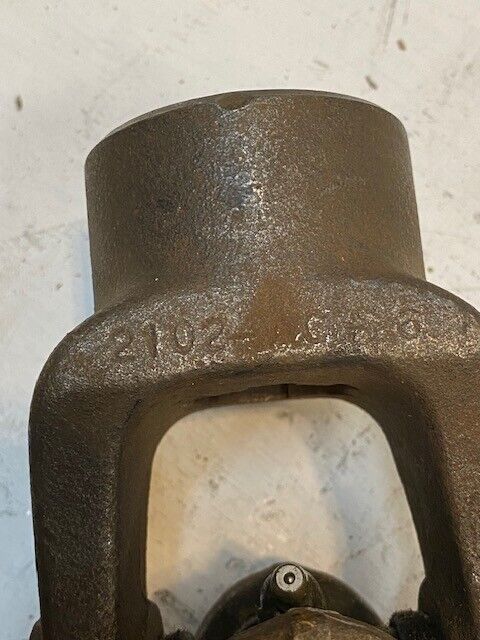 Neapco Axle Shaft 2102-AC-66 32" Long 30mm Square Shaft Dia. 34mm 6-Spline Bore