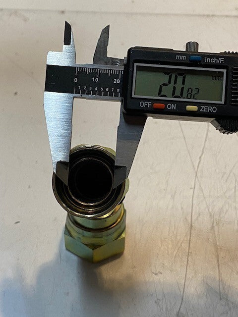 3 Quantity of A-16 Steel Hydraulic Hose Fittings 4-1/4" H 38mm Hex (3 Quantity)