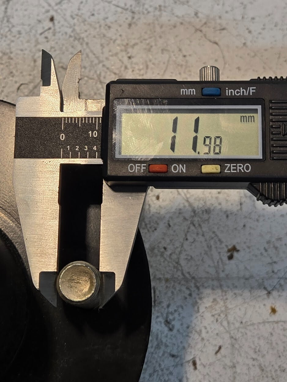 Trailer Hub BT-100 4x4" Bolt Pattern