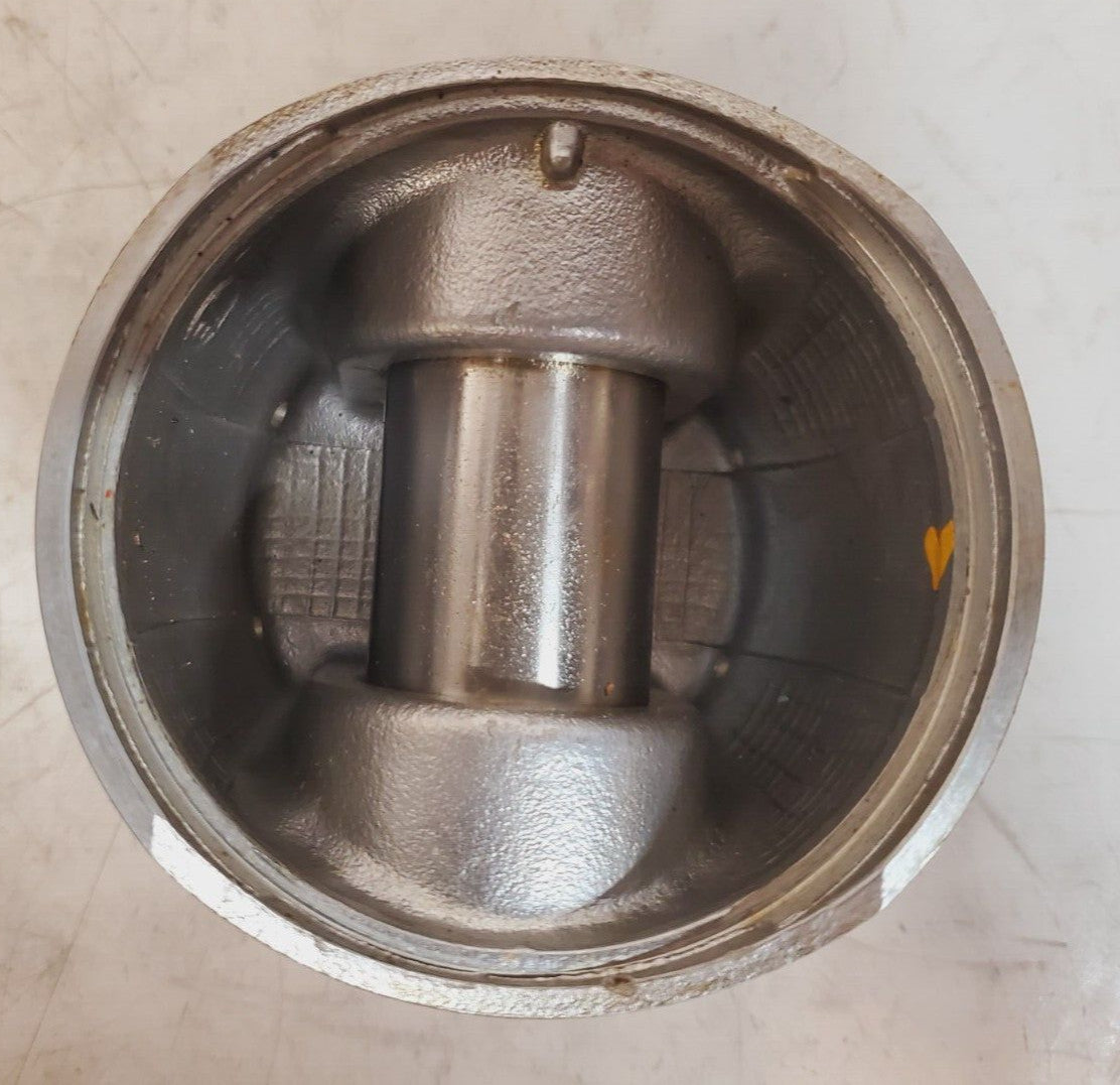 Cylinder Liner & Piston VS558 | 593E | VS-558 | 593-E | VS 558 | 593 E