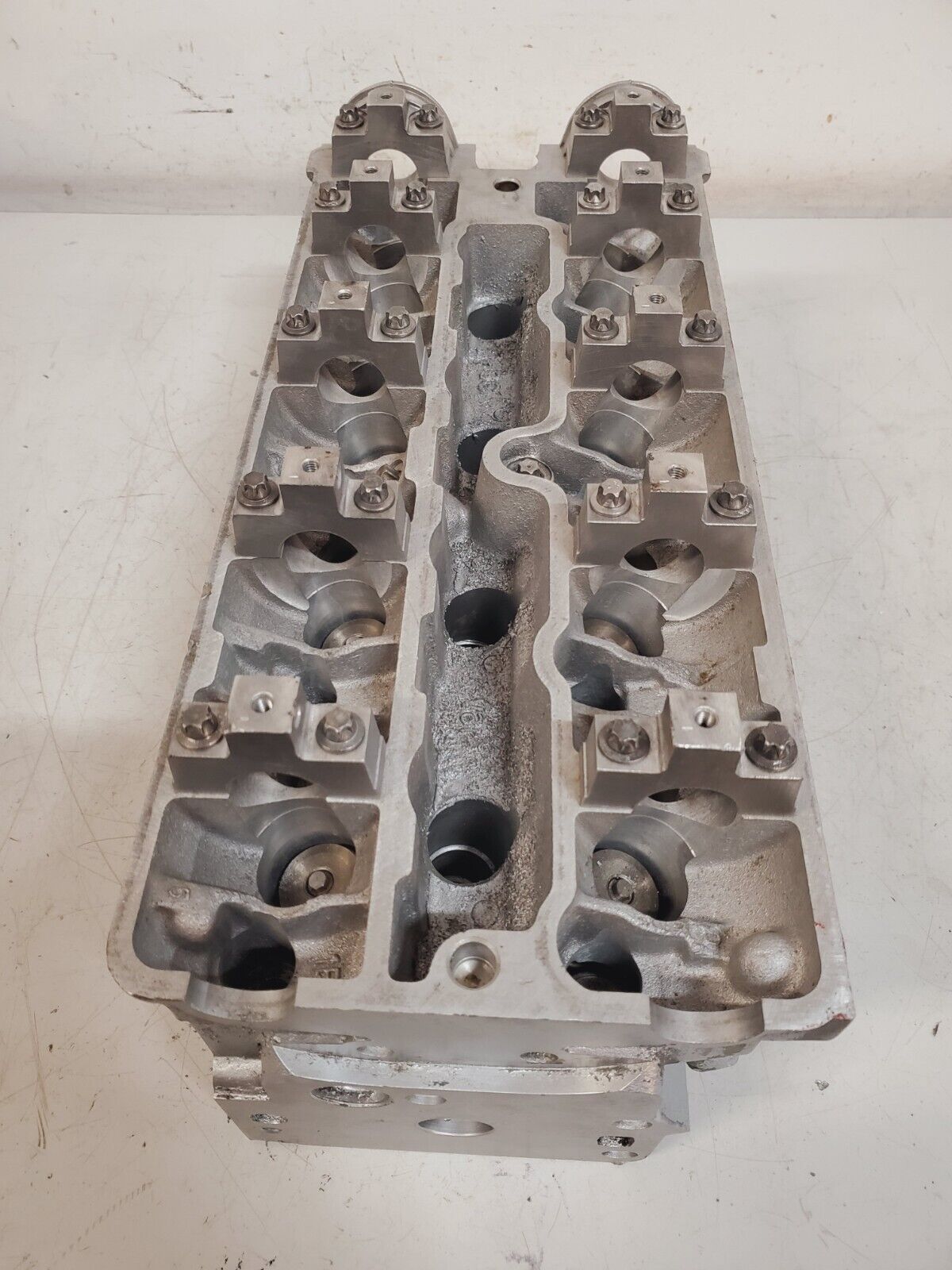 Engine Cylinder Head Part Number 90501971