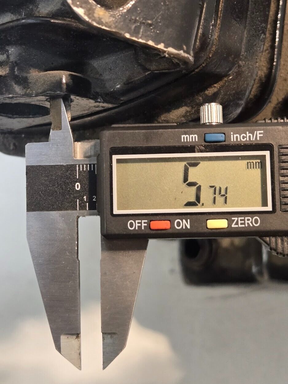 HS01000-1100 2-Stage Air Compressor Serial 061504393 28mm Input Shaft Diameter