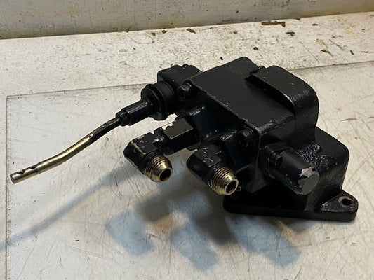 Hydraulic Pressure Valve 9-3/4" L 7-3/4" W 4-1/2" H 10mm Bore