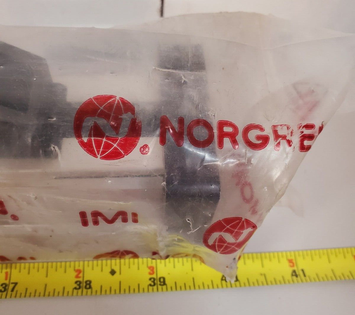 IMI Norgren M/44032/M/840 | D23DS | Ø 32mm | ⇔ 840mm | p1-8 Bar