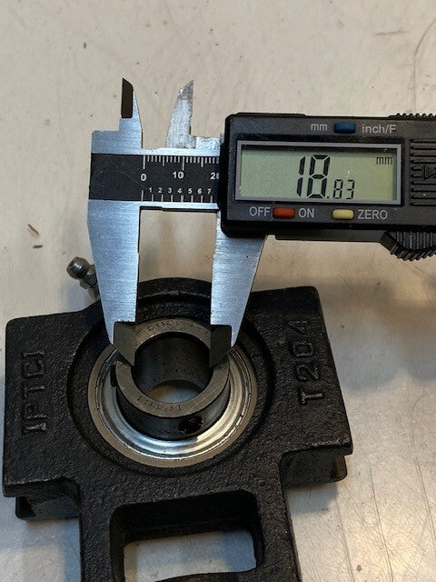 IPTCI Take Up Housing T204 DB204-12 | 4-1/4" L 3-1/4" W 19mm Bore