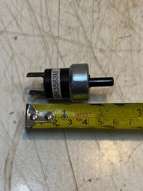 Mack Pressure Switch Sensor 1MR3583M Normally Closed Pressure Switch