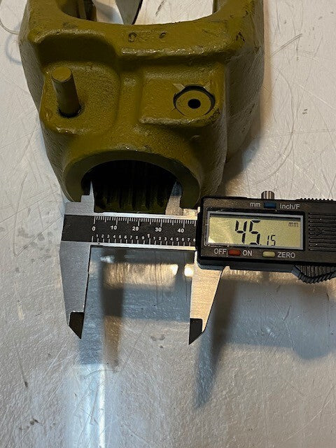 Weasler BYPY 9 Trac Yoke 102-6920 | 1-3/4 x 20 SPL 45mm Bore 41mm Pin Hole