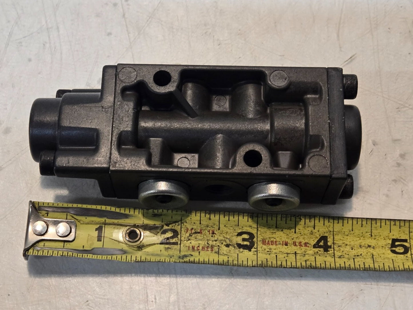Parker Pnuematic Air Valve VF15/131590 | 8204131590 | 4503 | 2603 | 10 Bar