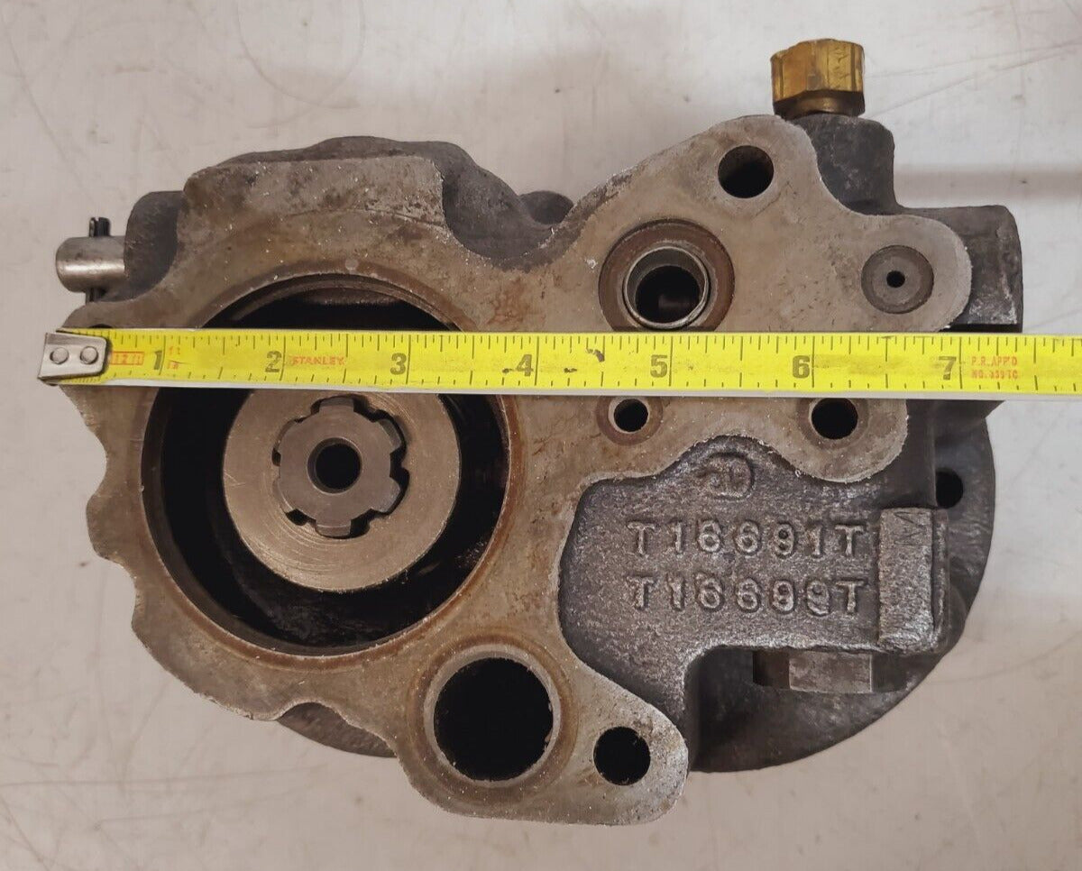 John Deere Hydraulic Pump T16691T | T16699T | Y13781T