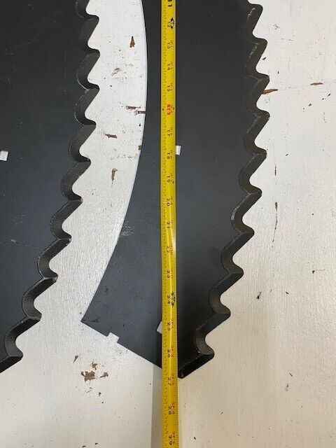 2 Qty of Claas Orbis Harvester Knives K13116270 (2 Quantity)