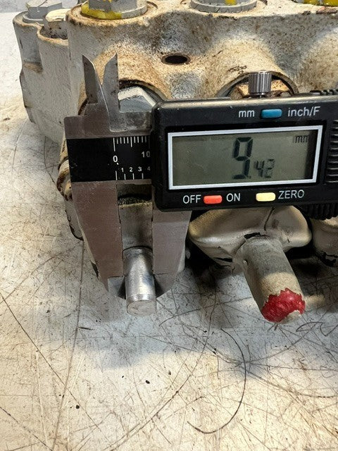 Welroe Multi-Spool Directional Hydraulic Control Valve 6592488| 25F4L| 05007832