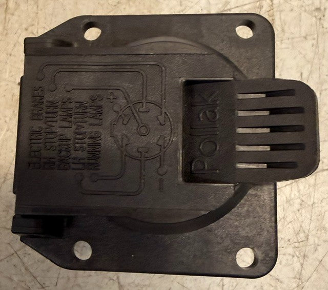 2 Quantity Pollak 7-Pole RV-Style Trailer Connector Sockets Electrical (2 Qty)