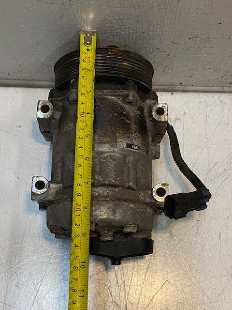 Sanden A/C Compressor R134a Model U4417 Serial #05876604570