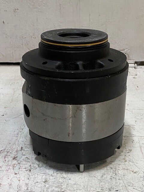 Hydraulic Pump 581680V | 21G2230316 USED/SLIGHT DAMAGED