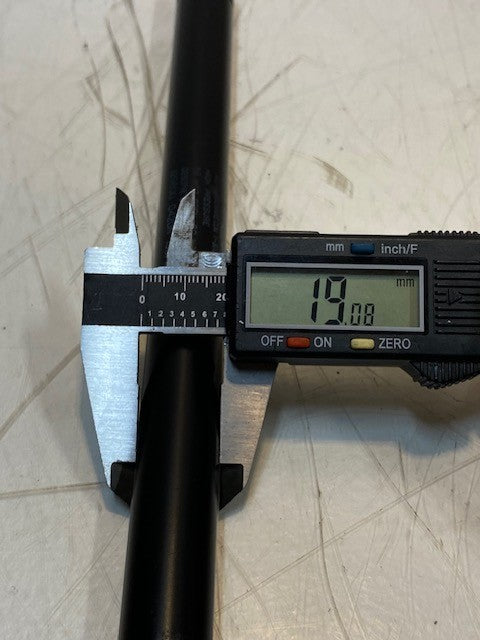 Genesis Gas Spring 1298UU 0420N 150/13 G | 19" Long 19mm OD