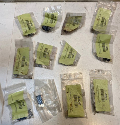 12 Quantity of NGO Switch Paddle Microswitches D3V-16G443-1C25-K (12 Quantity)