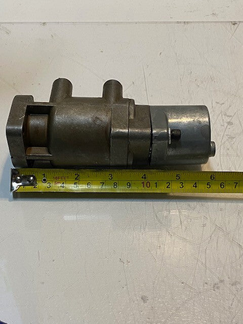 Hydraulic Pump Valve Air Actuator 6" L 2-3/4" W 2-1/4" H 27mm Bore