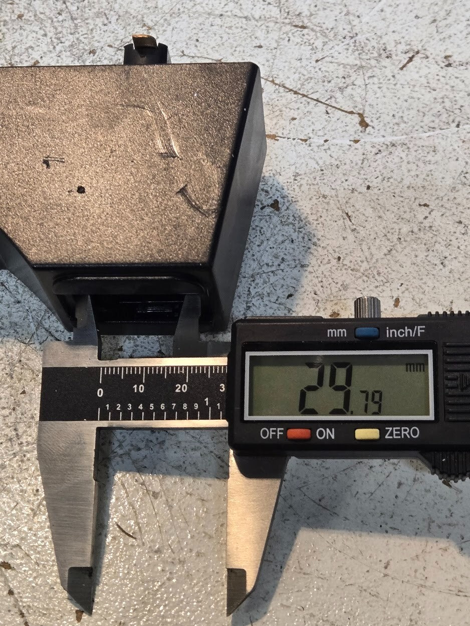 Capri Lighting CP12BK Track Lighting Fitting 10J7 | 92390 | 120605