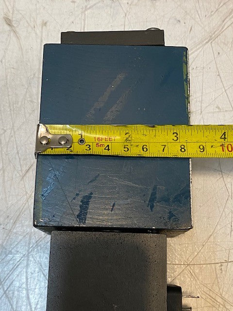 Bosch 0811403001 Hydraulic Proportional Flow Control Valve 1837001206, 02557